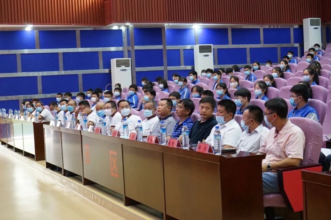 愛心助學(xué)，溫情傳遞——貴州公益助學(xué)系列活動